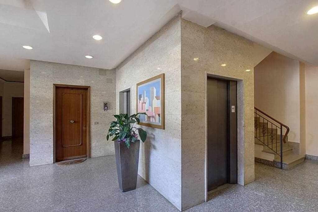Frati Bigi With Two Bedrooms And Parking Firenze Eksteriør billede