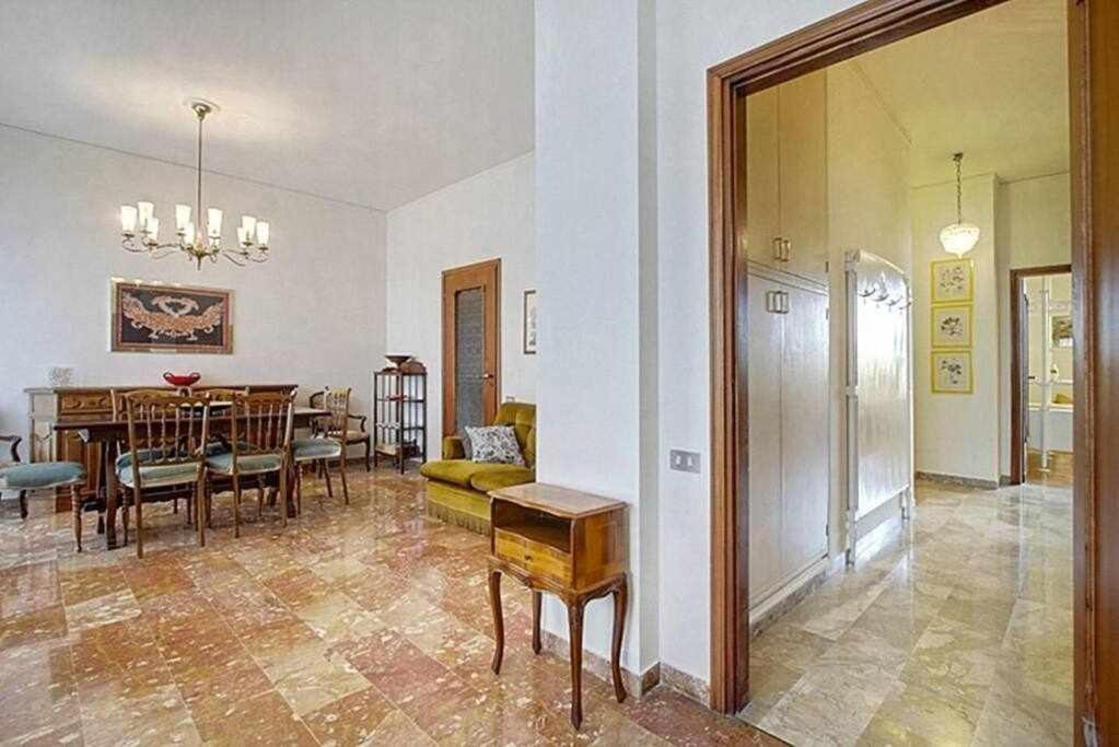 Frati Bigi With Two Bedrooms And Parking Firenze Eksteriør billede