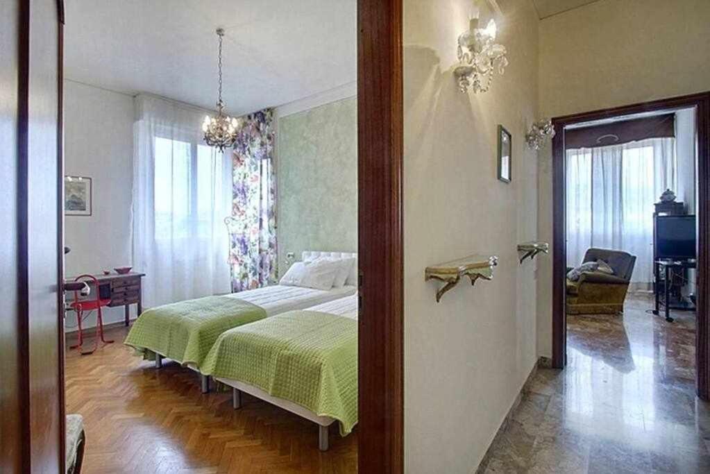 Frati Bigi With Two Bedrooms And Parking Firenze Eksteriør billede